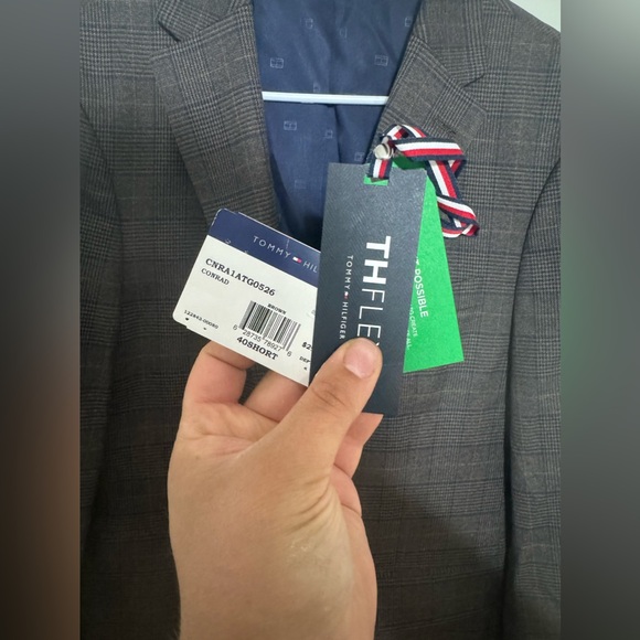 NEW Tommy Hilfiger Suit Jacket size 40 short - Picture 2 of 4